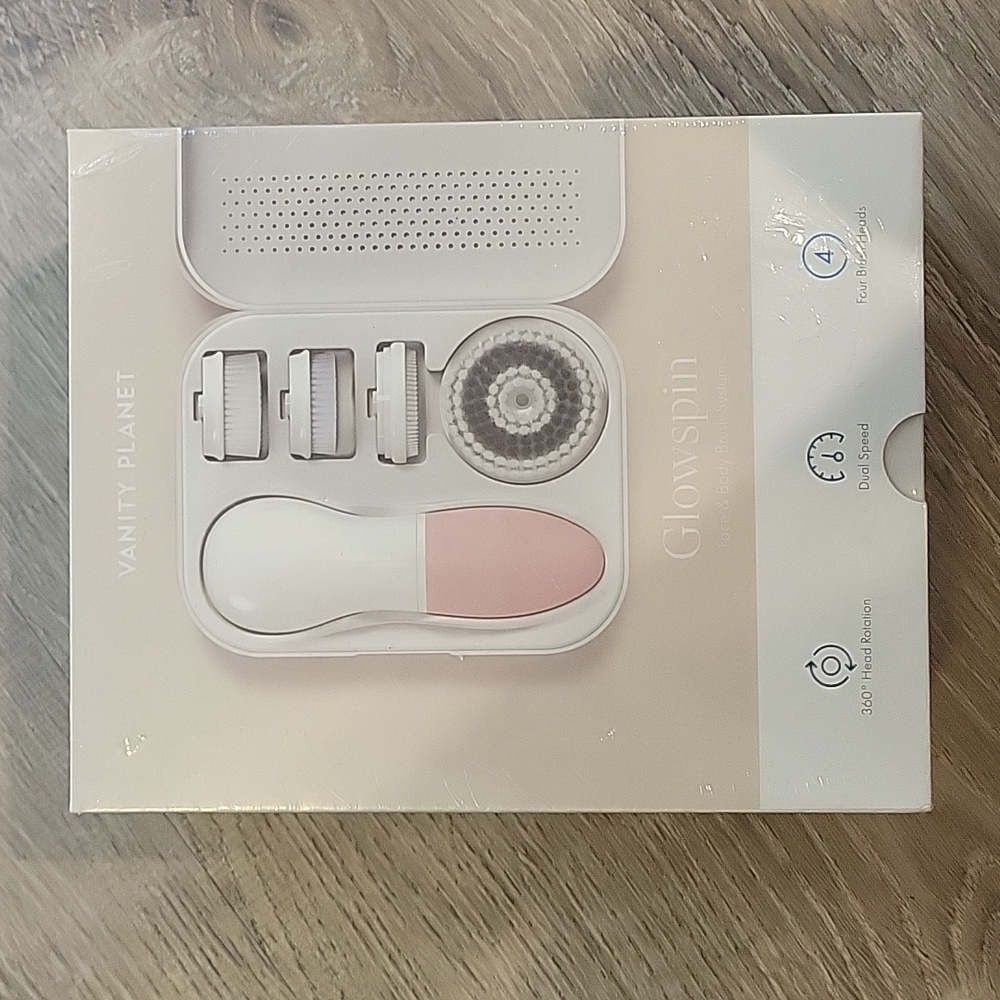 NIB Vanity Planet GlowSpin face cleansing brush set with travel case, Pink